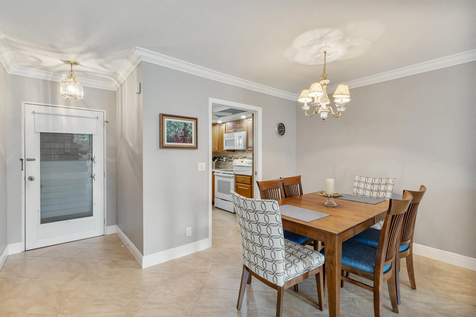 Property Slideshow image 10 of 25 | 2995 crosley dr w b, Greenacres, FL, 33415