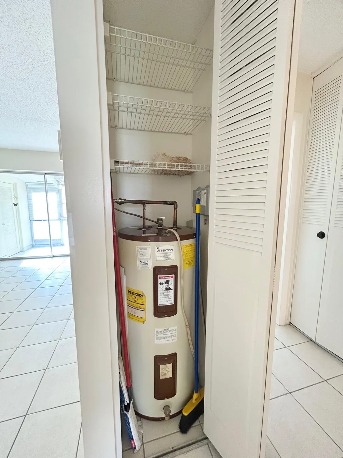 Property Slideshow image 23 of 33 | 2556 dudley dr d, West Palm Beach, FL, 33415