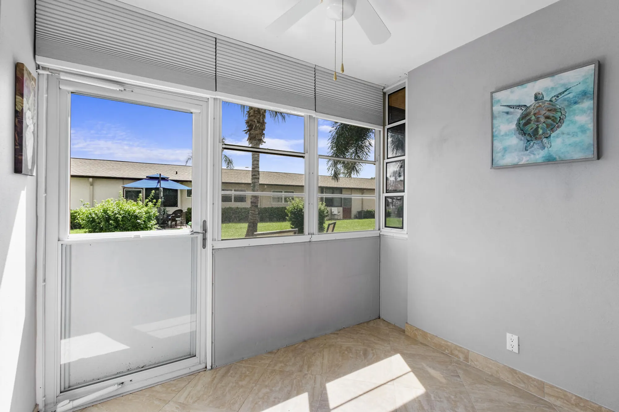 Property Slideshow image 19 of 25 | 2995 crosley dr w b, Greenacres, FL, 33415