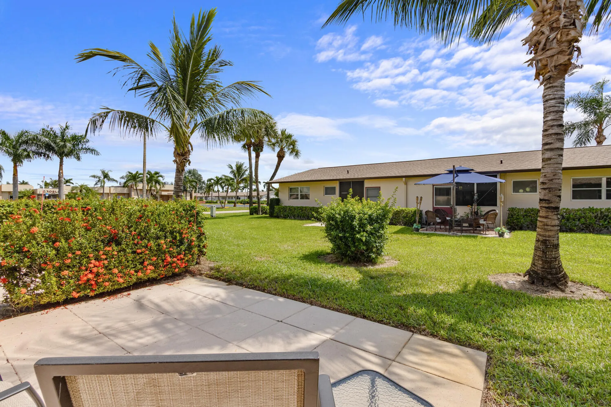Property Slideshow image 21 of 25 | 2995 crosley dr w b, Greenacres, FL, 33415