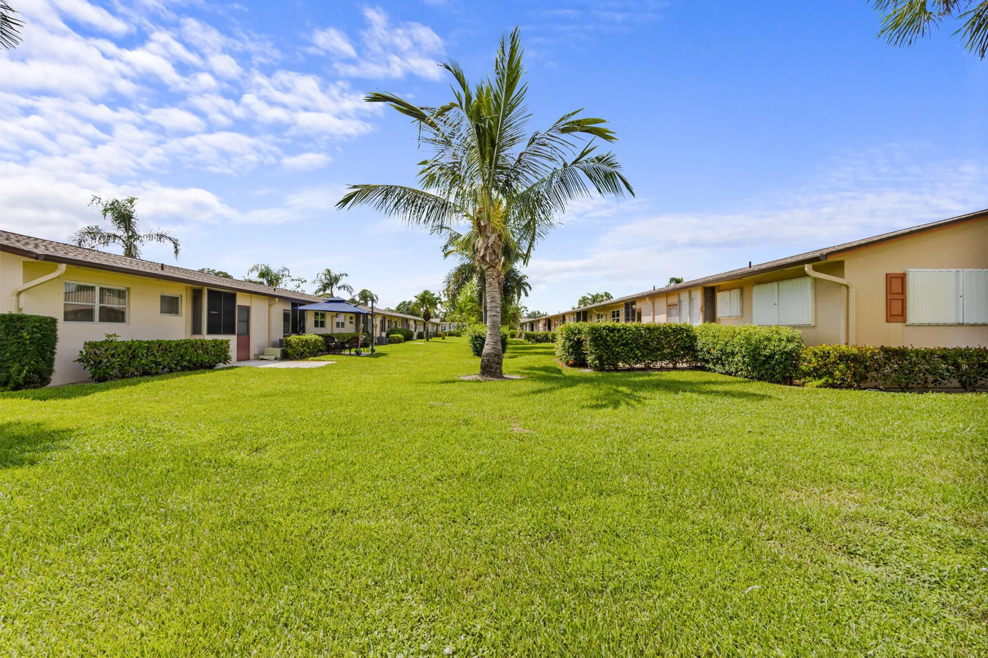 Property Slideshow image 25 of 25 | 2995 crosley dr w b, Greenacres, FL, 33415