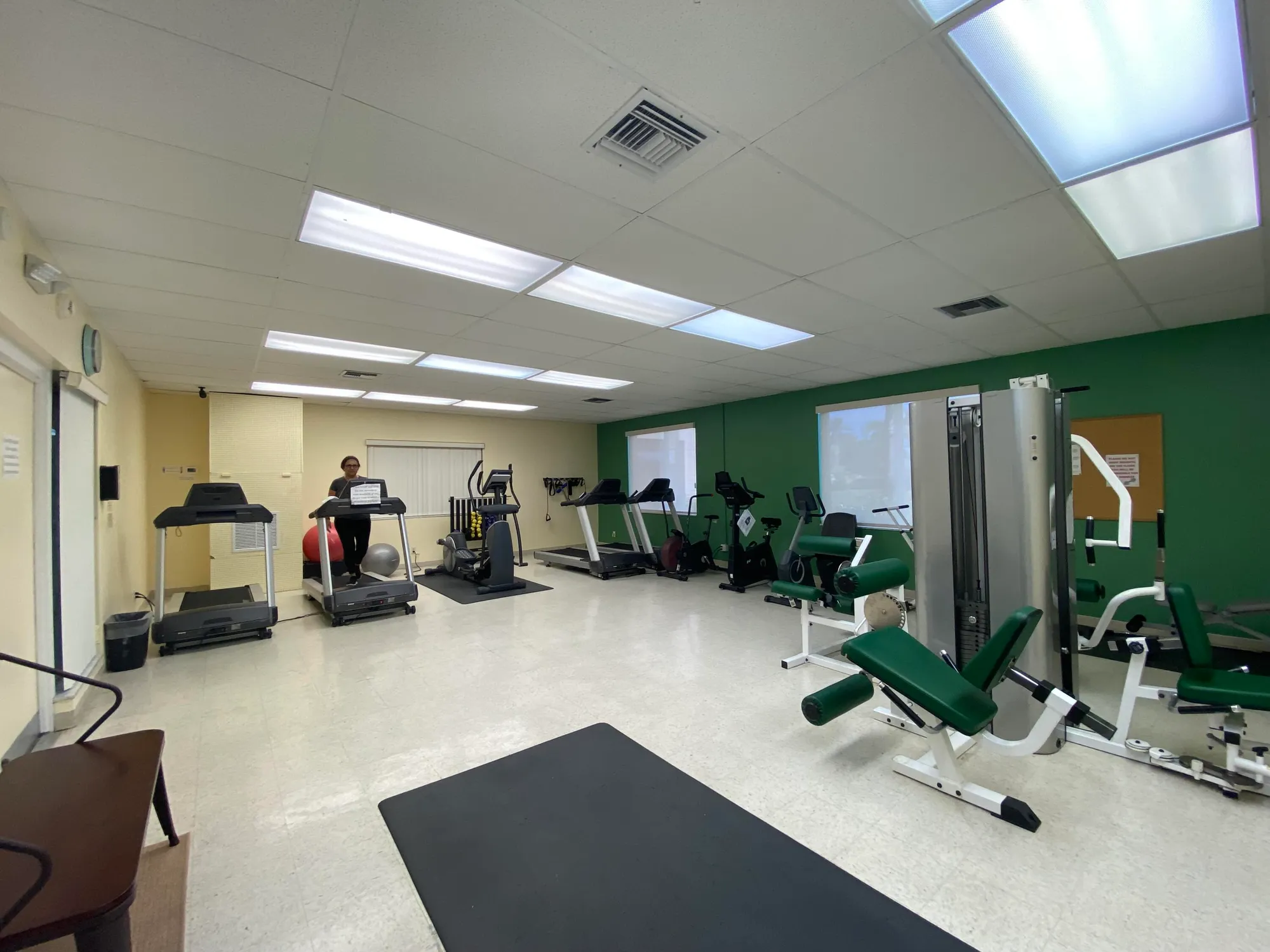 Property Slideshow image 30 of 33 | 2556 dudley dr d, West Palm Beach, FL, 33415