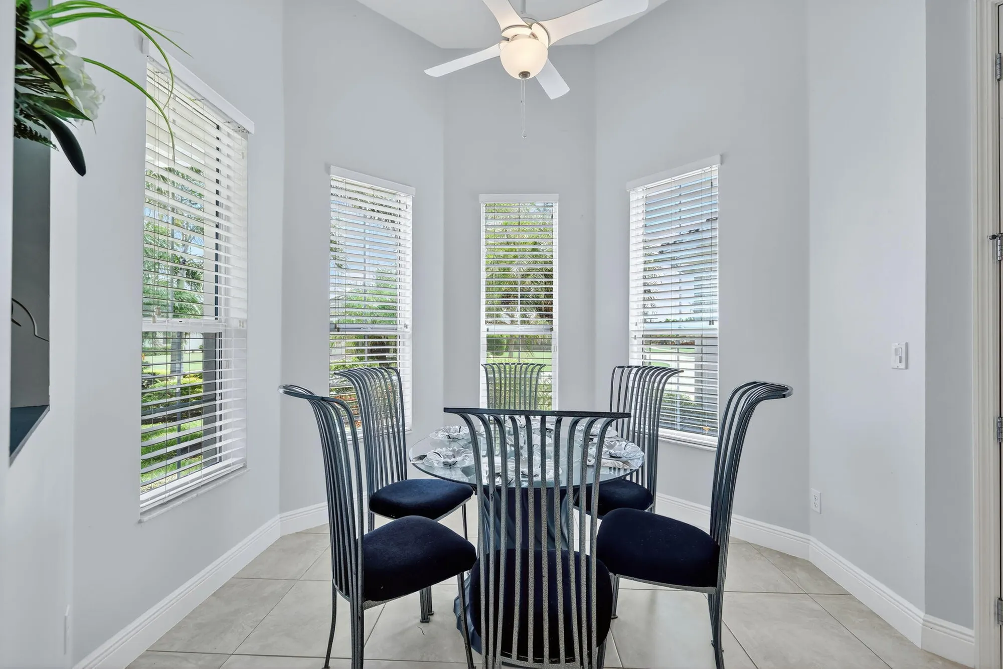 Property Slideshow image 11 of 36 | 9624 sw royal poinciana dr, Port Saint Lucie, FL, 34987