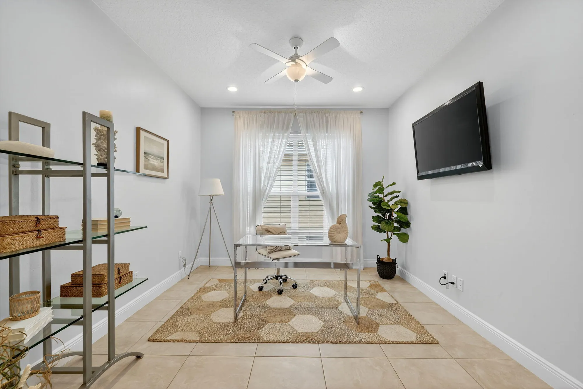 Property Slideshow image 17 of 36 | 9624 sw royal poinciana dr, Port Saint Lucie, FL, 34987