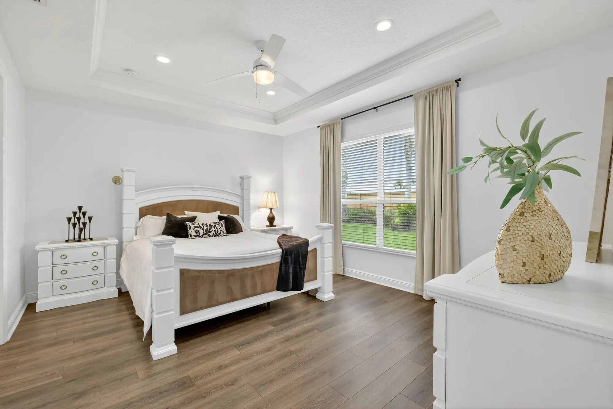 Property Slideshow image 19 of 36 | 9624 sw royal poinciana dr, Port Saint Lucie, FL, 34987