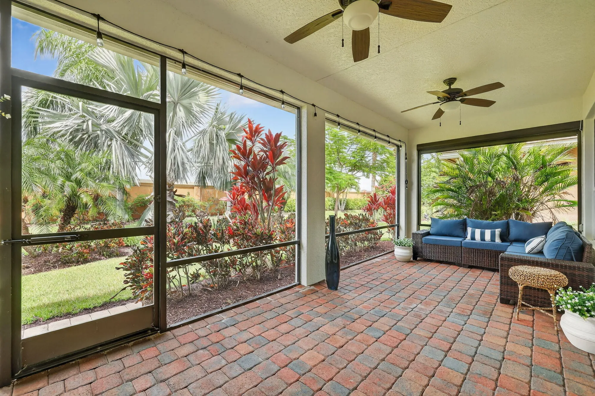 Property Slideshow image 29 of 36 | 9624 sw royal poinciana dr, Port Saint Lucie, FL, 34987