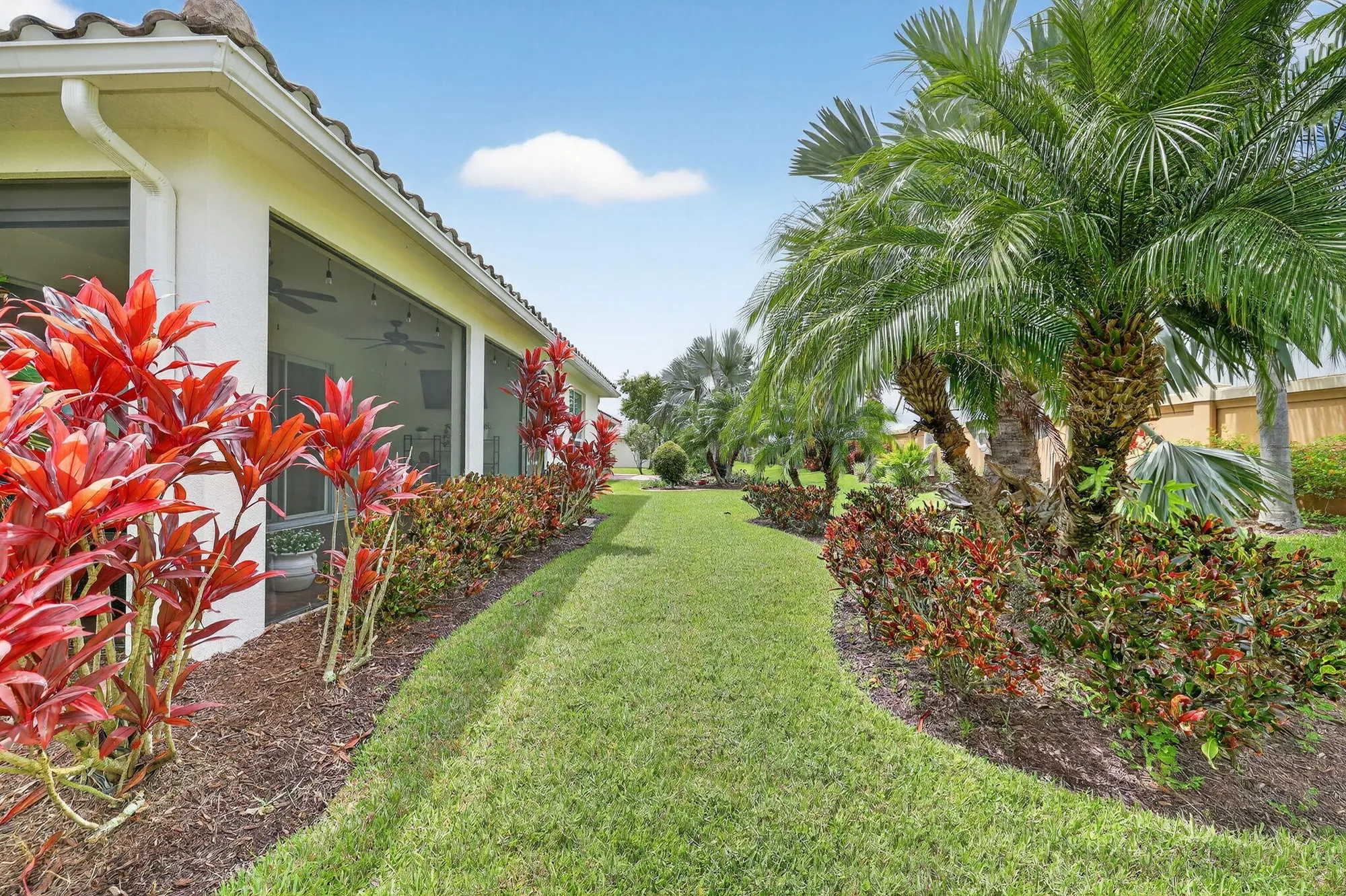 Property Slideshow image 35 of 36 | 9624 sw royal poinciana dr, Port Saint Lucie, FL, 34987