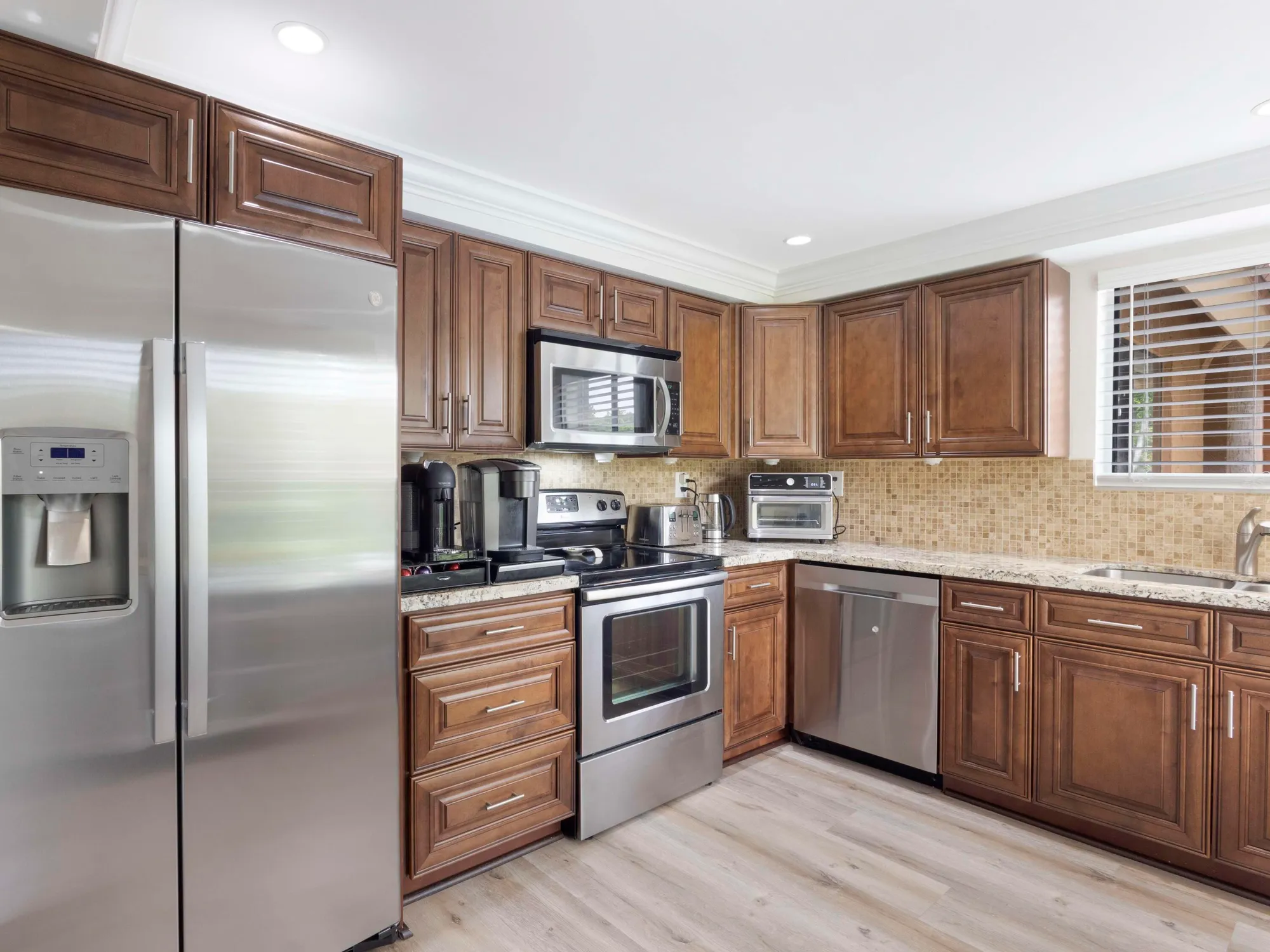 Property Slideshow image 11 of 53 | 11090 green lake dr apt 201, Boynton Beach, FL, 33437