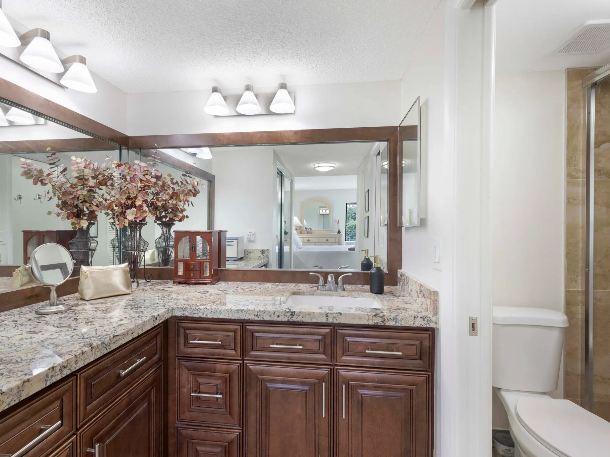 Property Slideshow image 17 of 53 | 11090 green lake dr apt 201, Boynton Beach, FL, 33437