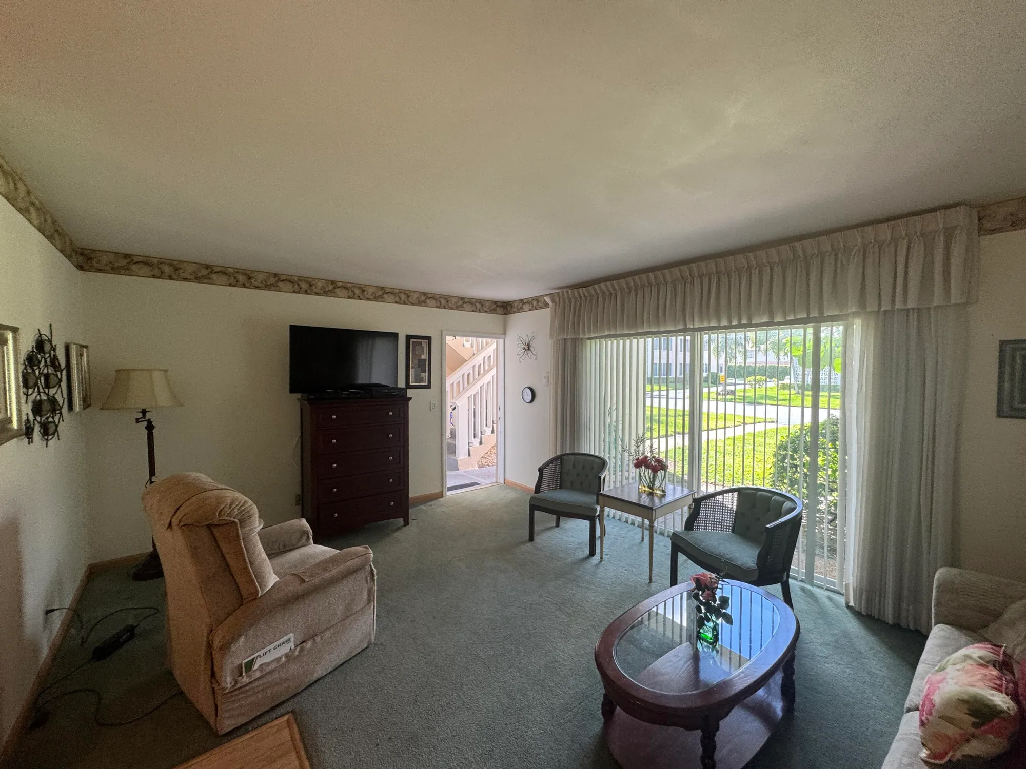 Property Slideshow image 3 of 40 | 115 south blvd apt 1c, Boynton Beach, FL, 33435