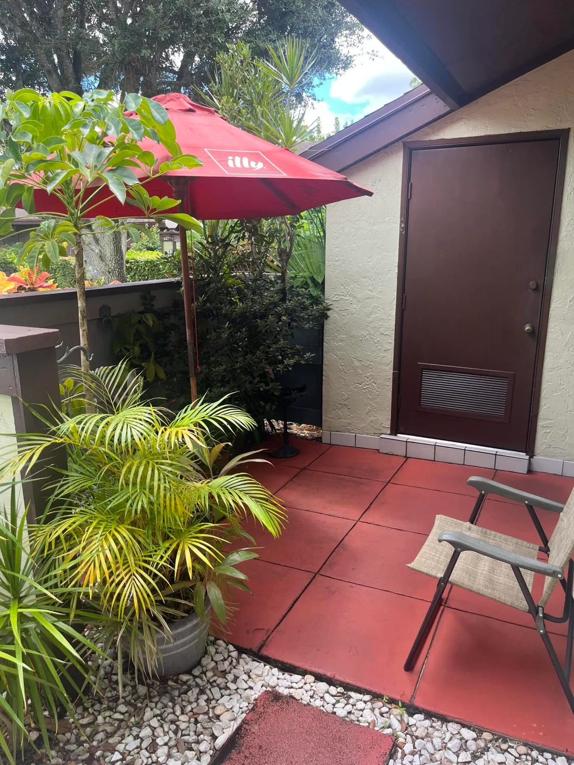 Property Slideshow image 30 of 32 | 450 knollwood ct, Royal Palm Beach, FL, 33411