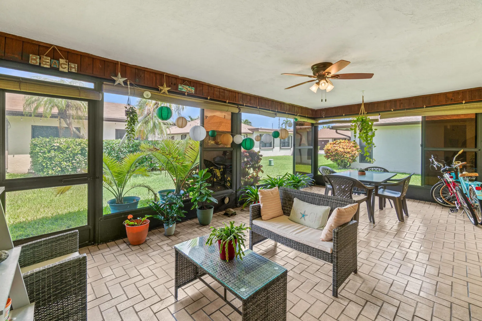 Property Slideshow image 20 of 35 | 6049 ambertree ln, Greenacres, FL, 33463