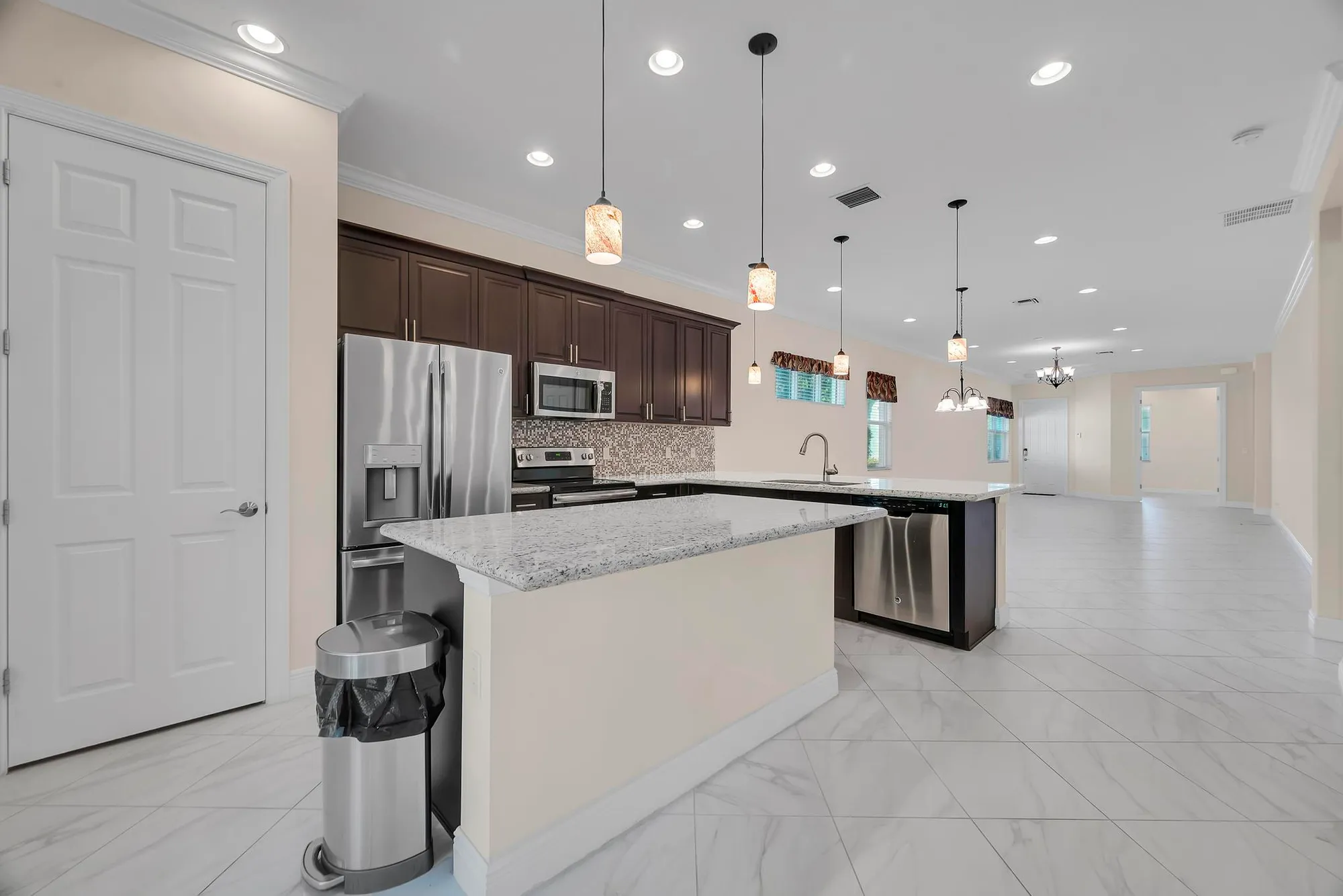 Property Slideshow image 17 of 44 | 11147 sw visconti way, Port Saint Lucie, FL, 34986