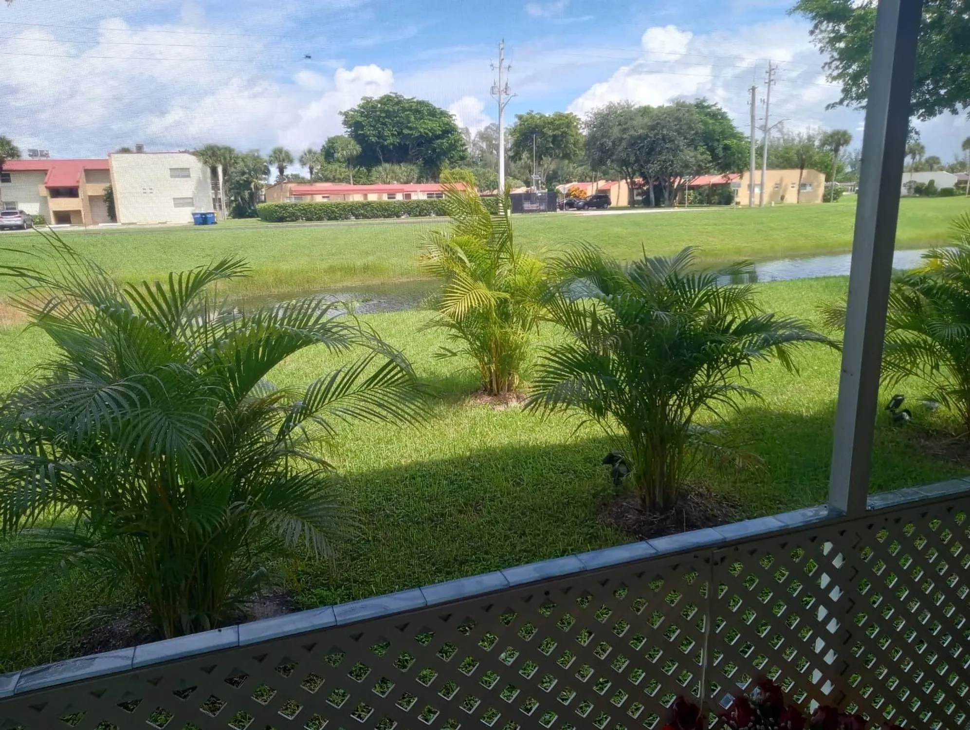 Property Slideshow image 11 of 20 | 100 lake meryl dr apt 102, West Palm Beach, FL, 33411