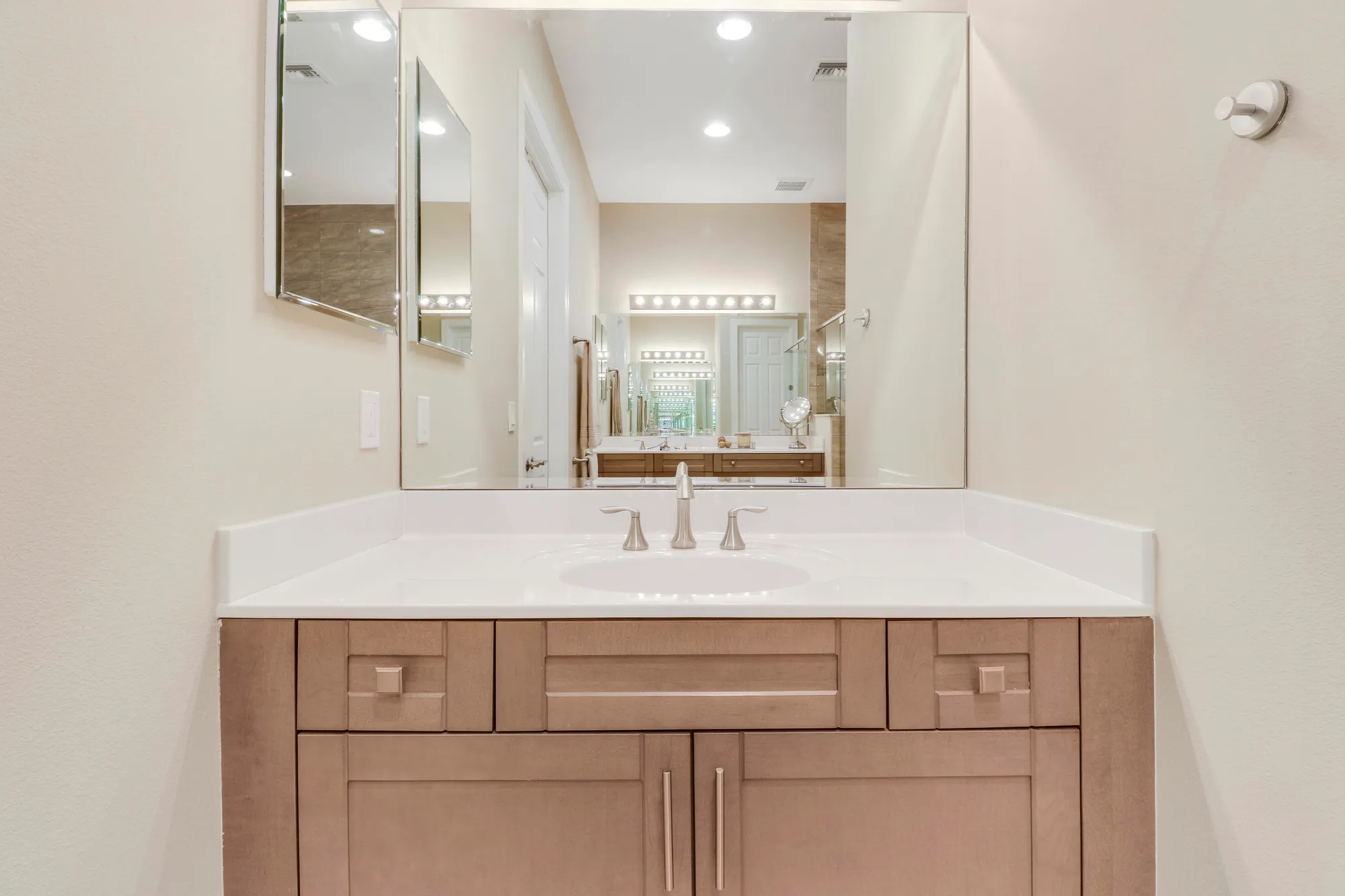 Property Slideshow image 30 of 81 | 8948 sw pepoli way, Port Saint Lucie, FL, 34987