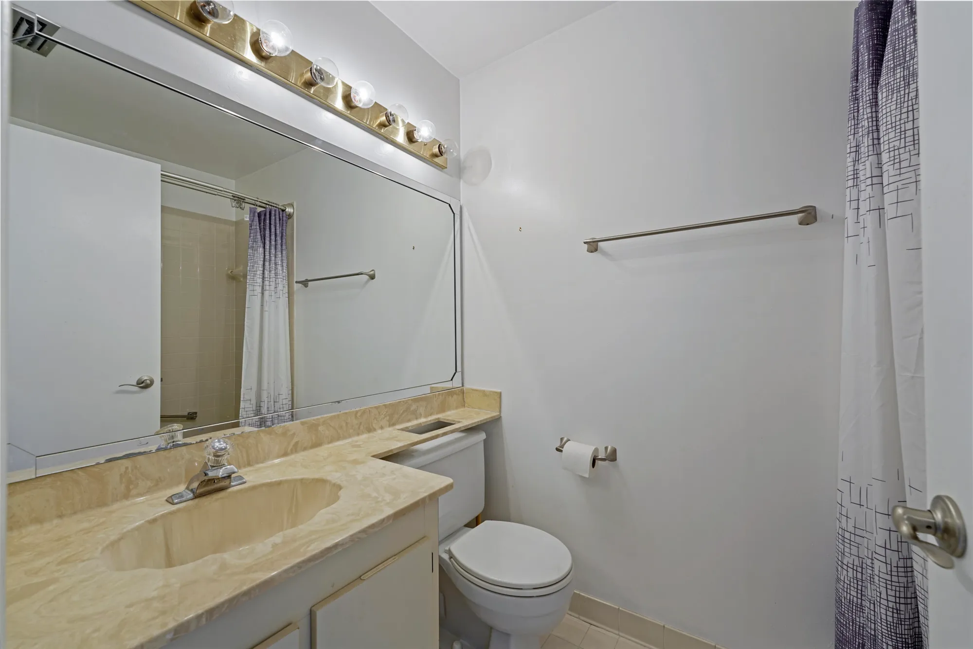 Property Slideshow image 24 of 32 | 7681 tahiti ln 205, Lake Worth, FL, 33467