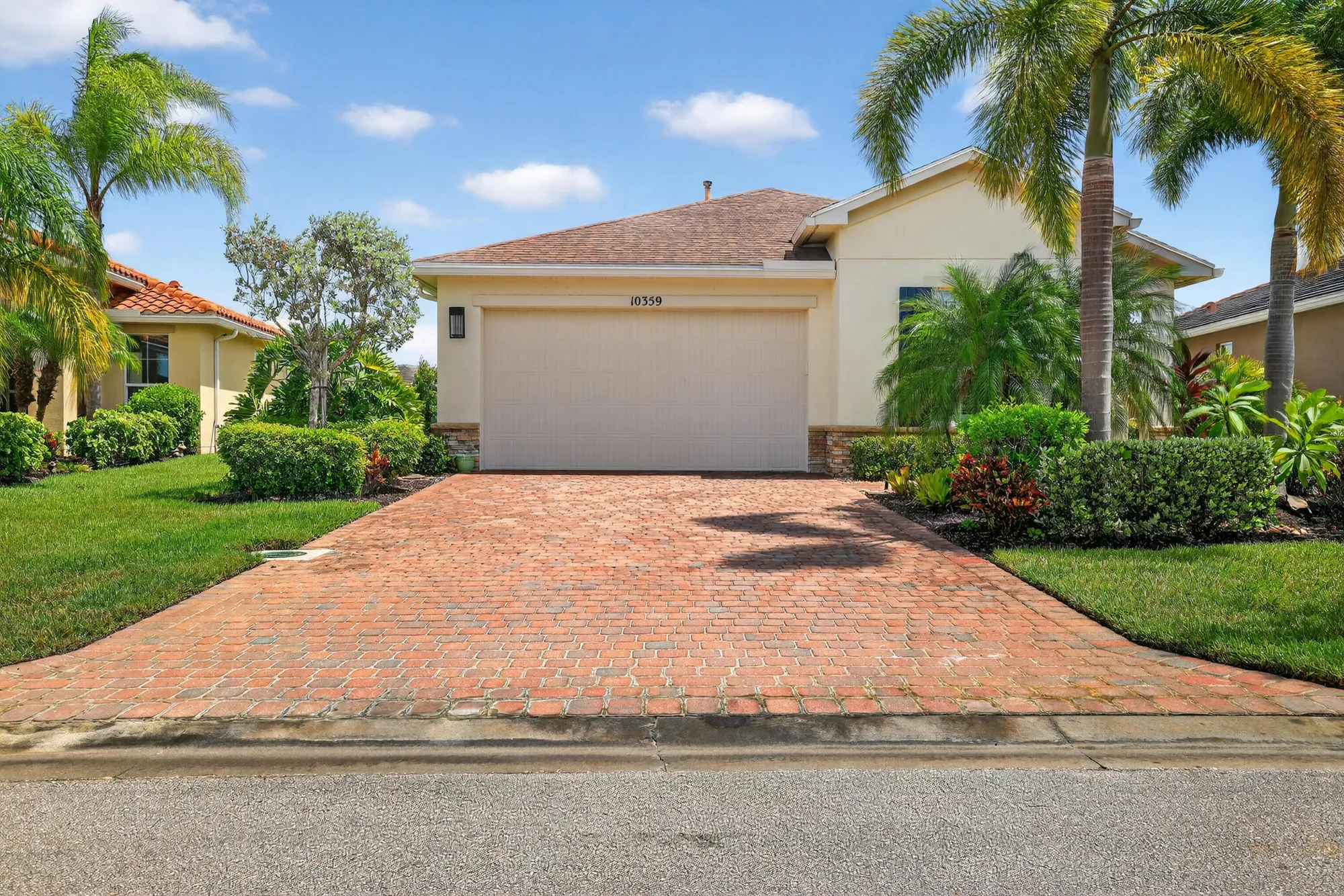 Property Slideshow image 2 of 29 | 10359 sw indian lilac trl, Port Saint Lucie, FL, 34987