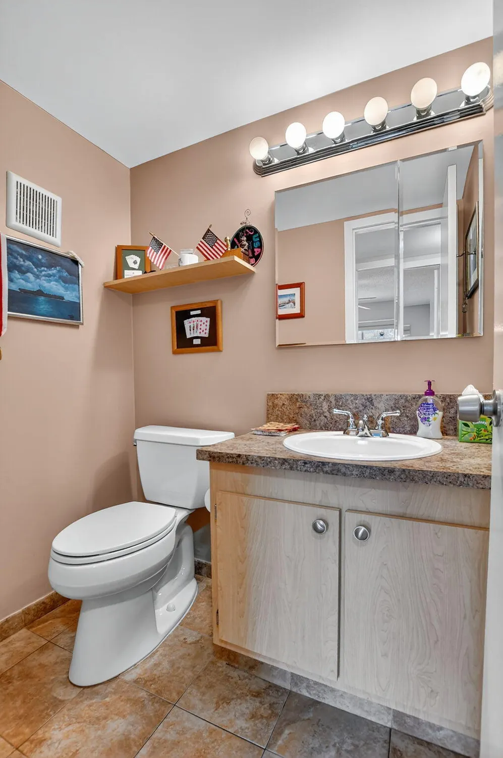 Property Slideshow image 13 of 26 | 27 fanshaw a, Boca Raton, FL, 33434