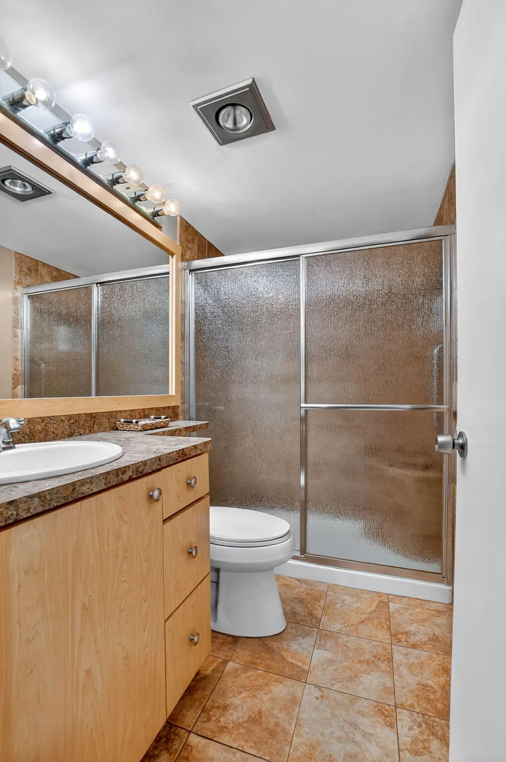 Property Slideshow image 12 of 26 | 27 fanshaw a, Boca Raton, FL, 33434