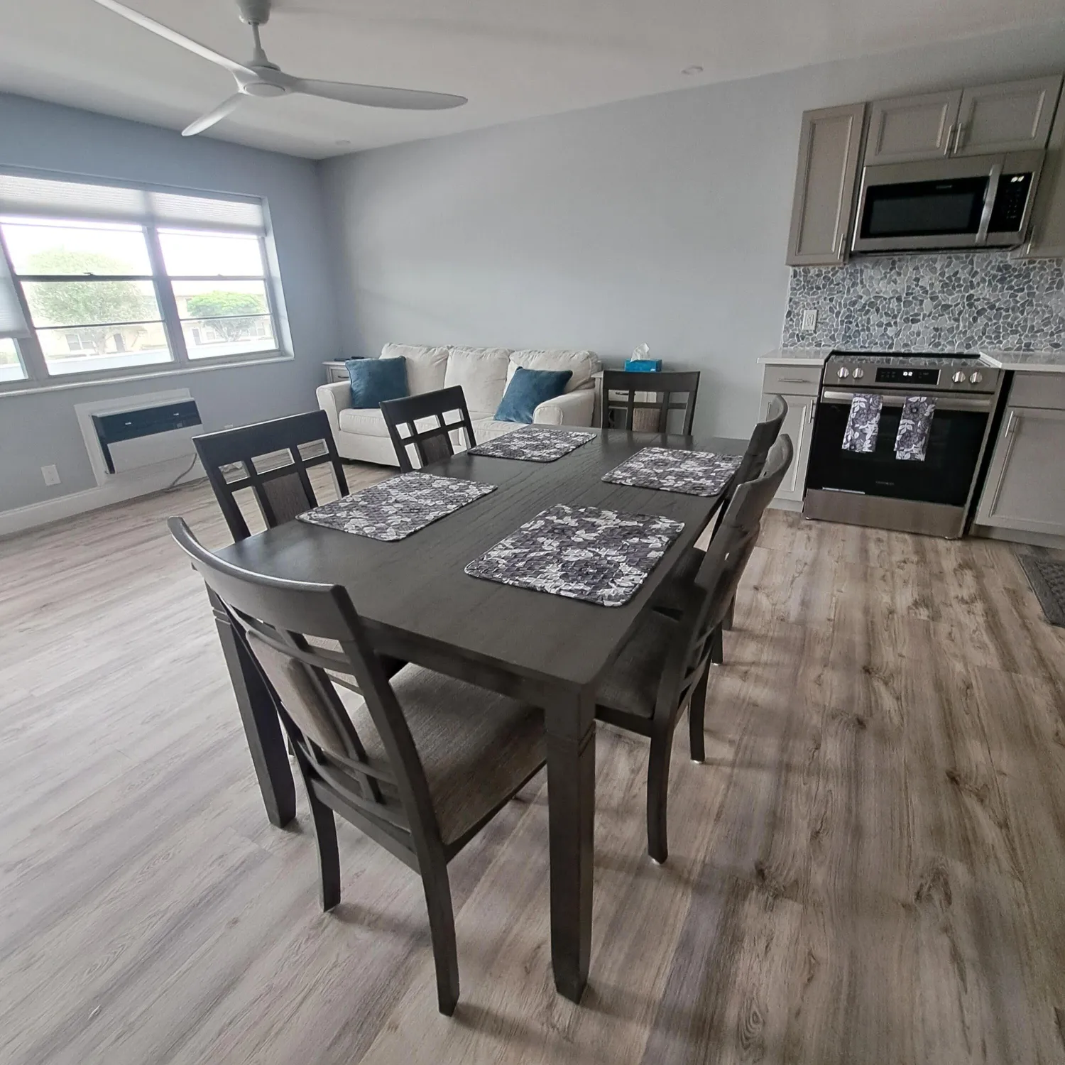 Property Slideshow image 9 of 14 | 55 northampton c, West Palm Beach, FL, 33417