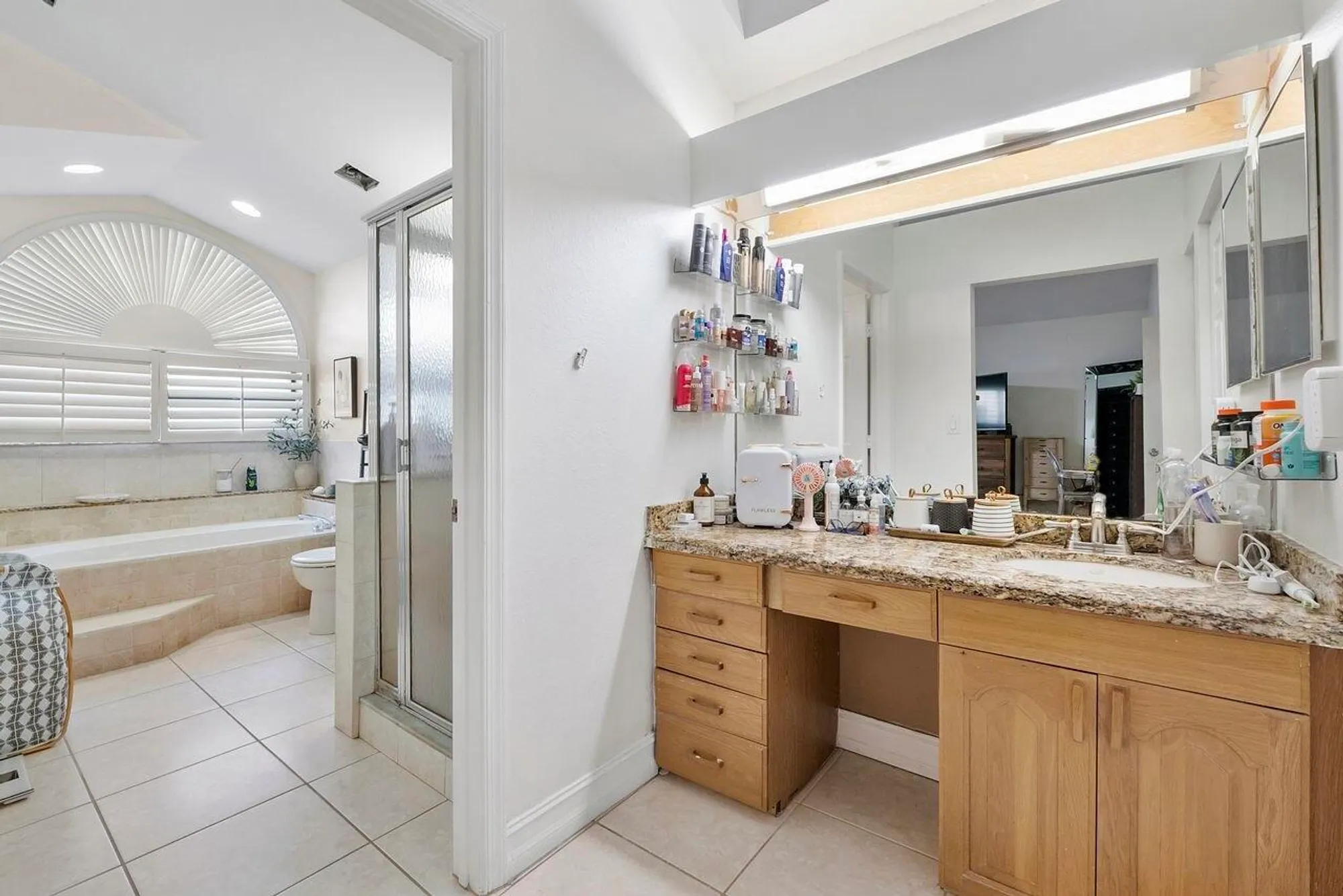 Property Slideshow image 23 of 73 | 6852 bitterbush pl, Boynton Beach, FL, 33472