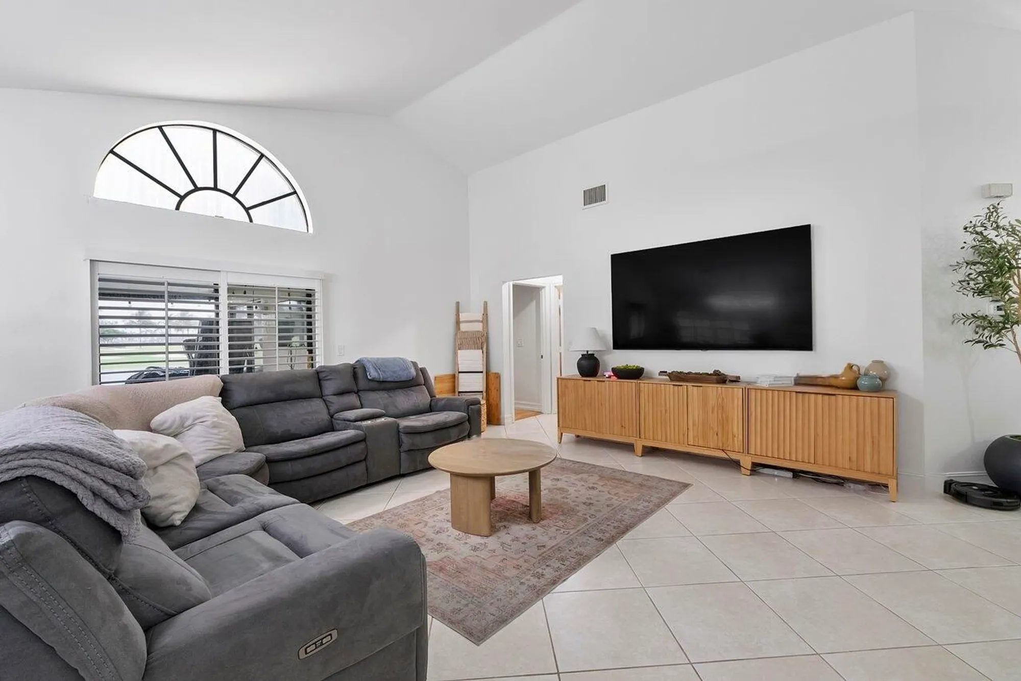 Property Slideshow image 15 of 73 | 6852 bitterbush pl, Boynton Beach, FL, 33472