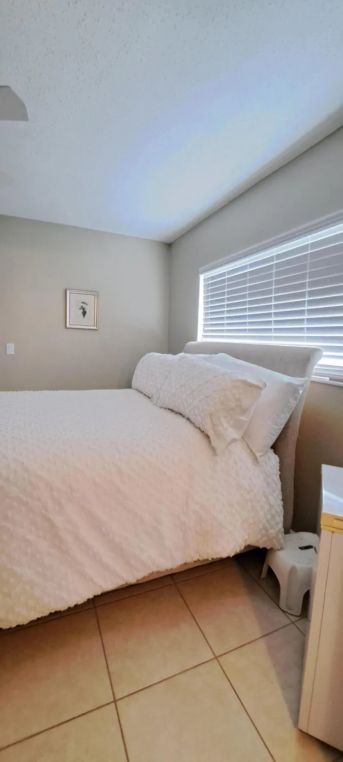 Property Slideshow image 7 of 14 | 140 salisbury f, West Palm Beach, FL, 33417