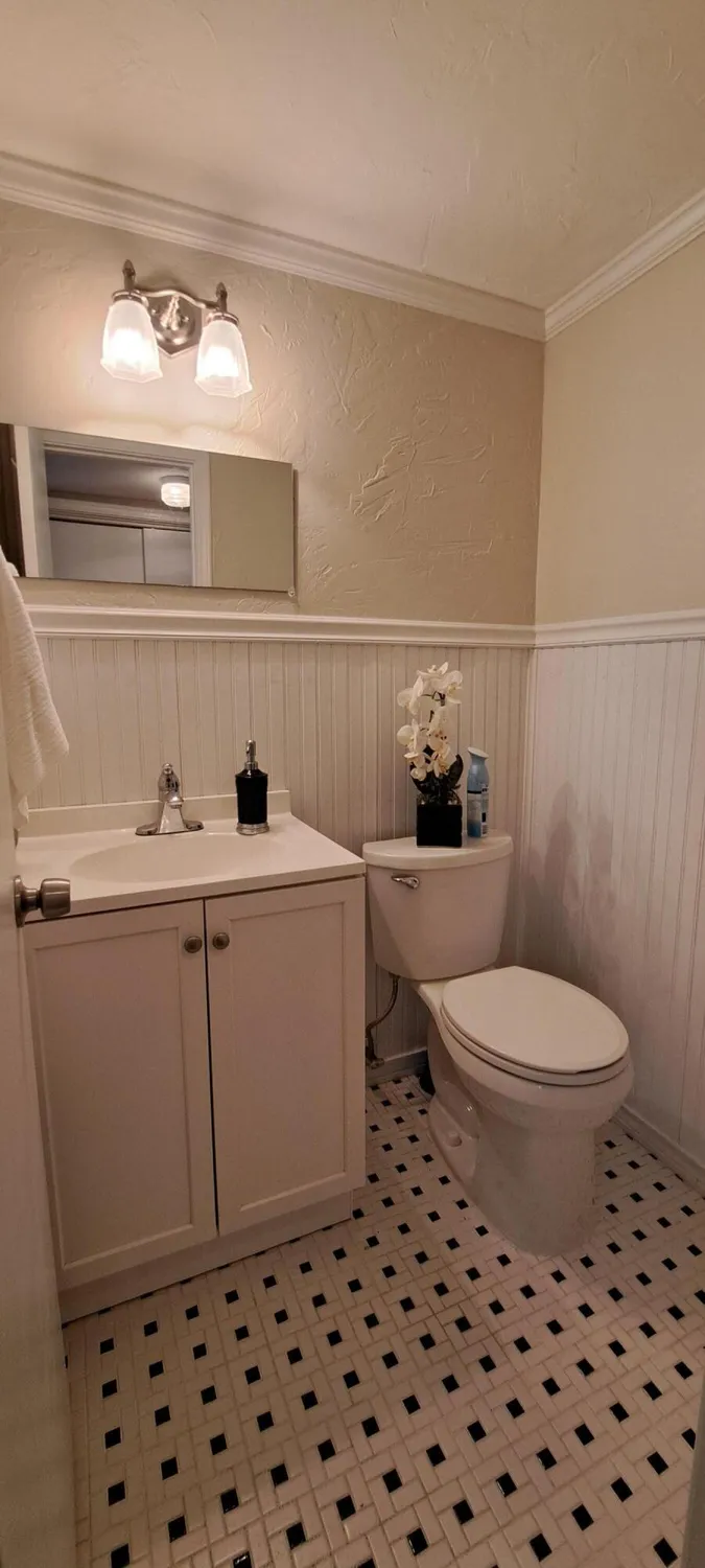 Property Slideshow image 9 of 14 | 140 salisbury f, West Palm Beach, FL, 33417