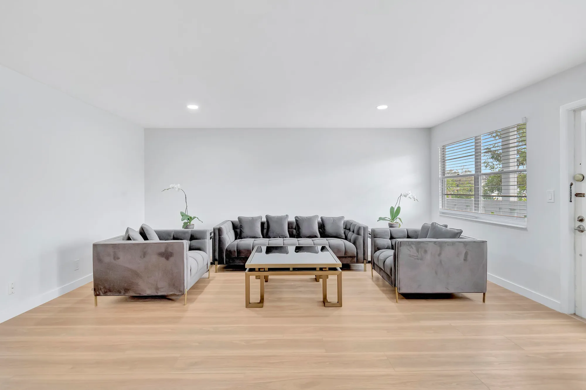 Property Slideshow image 2 of 100 | 2005 newport g, Deerfield Beach, FL, 33442