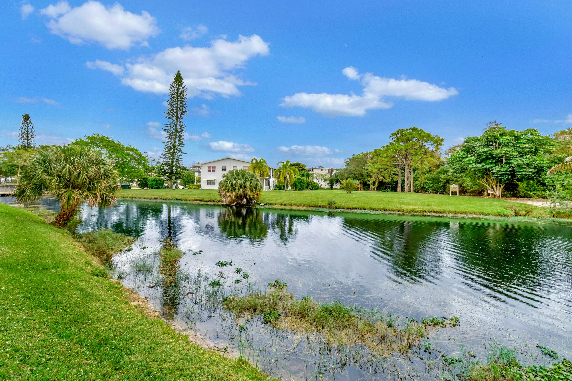 Property Slideshow image 23 of 100 | 2005 newport g, Deerfield Beach, FL, 33442