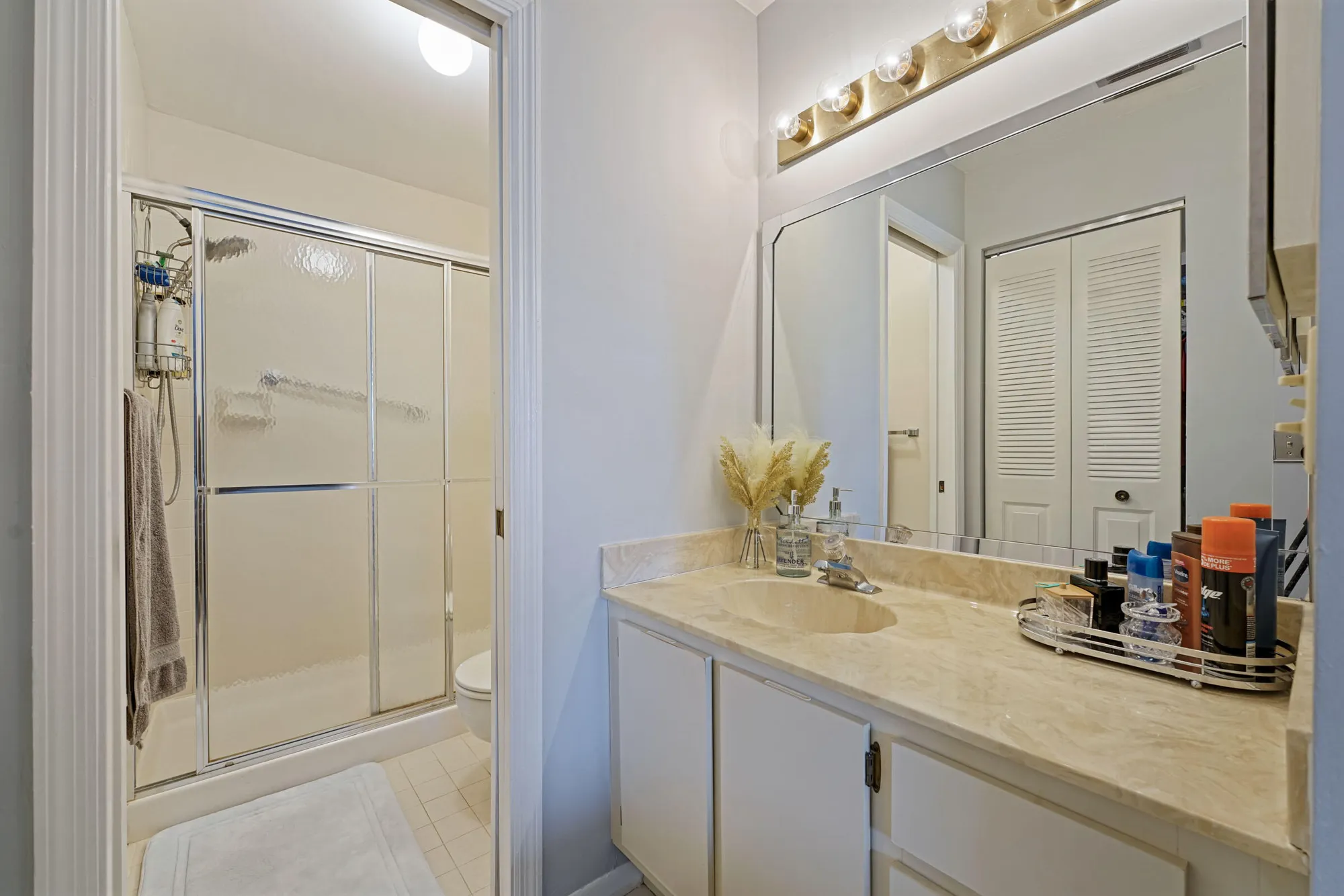 Property Slideshow image 17 of 32 | 7681 tahiti ln 205, Lake Worth, FL, 33467