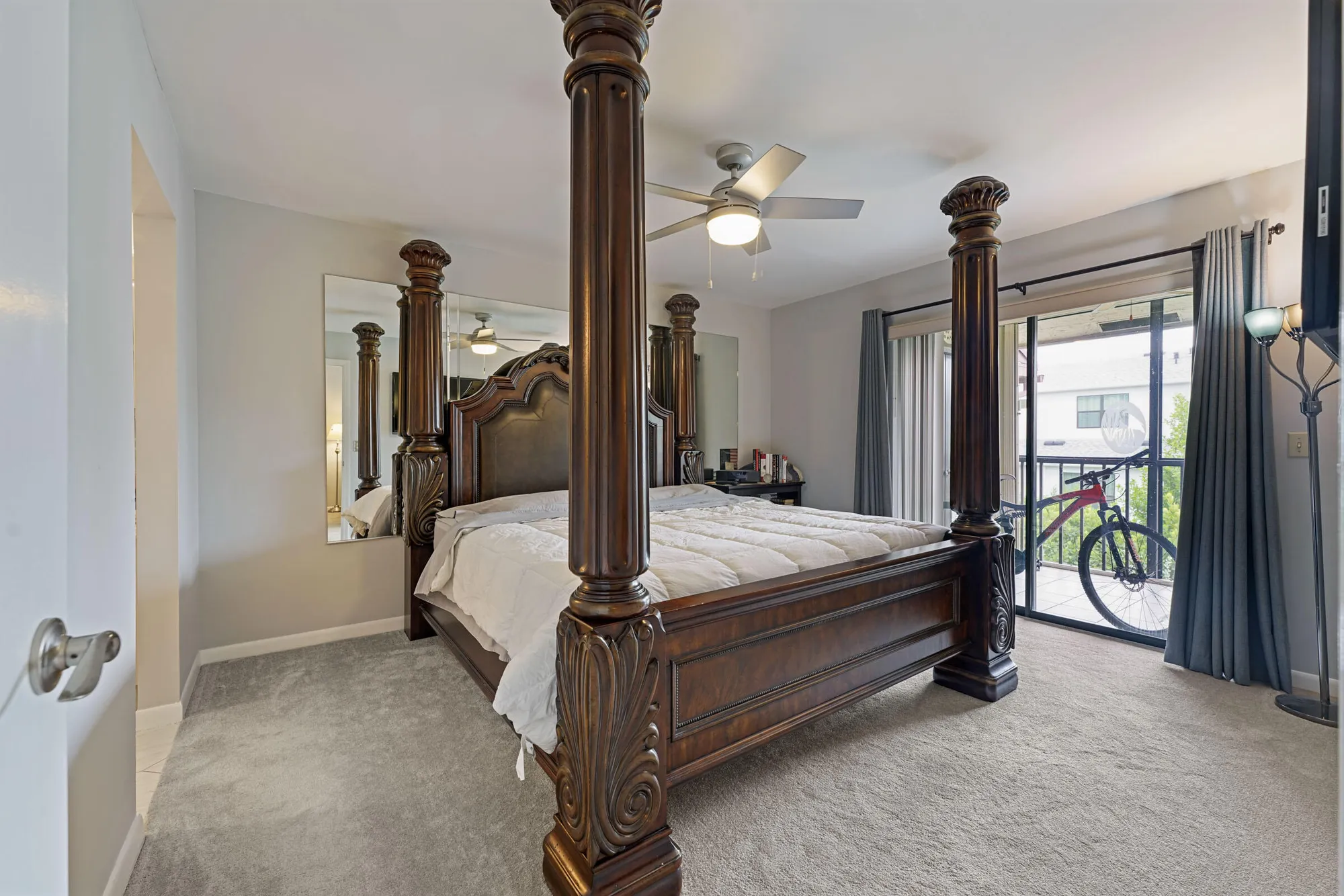Property Slideshow image 13 of 32 | 7681 tahiti ln 205, Lake Worth, FL, 33467