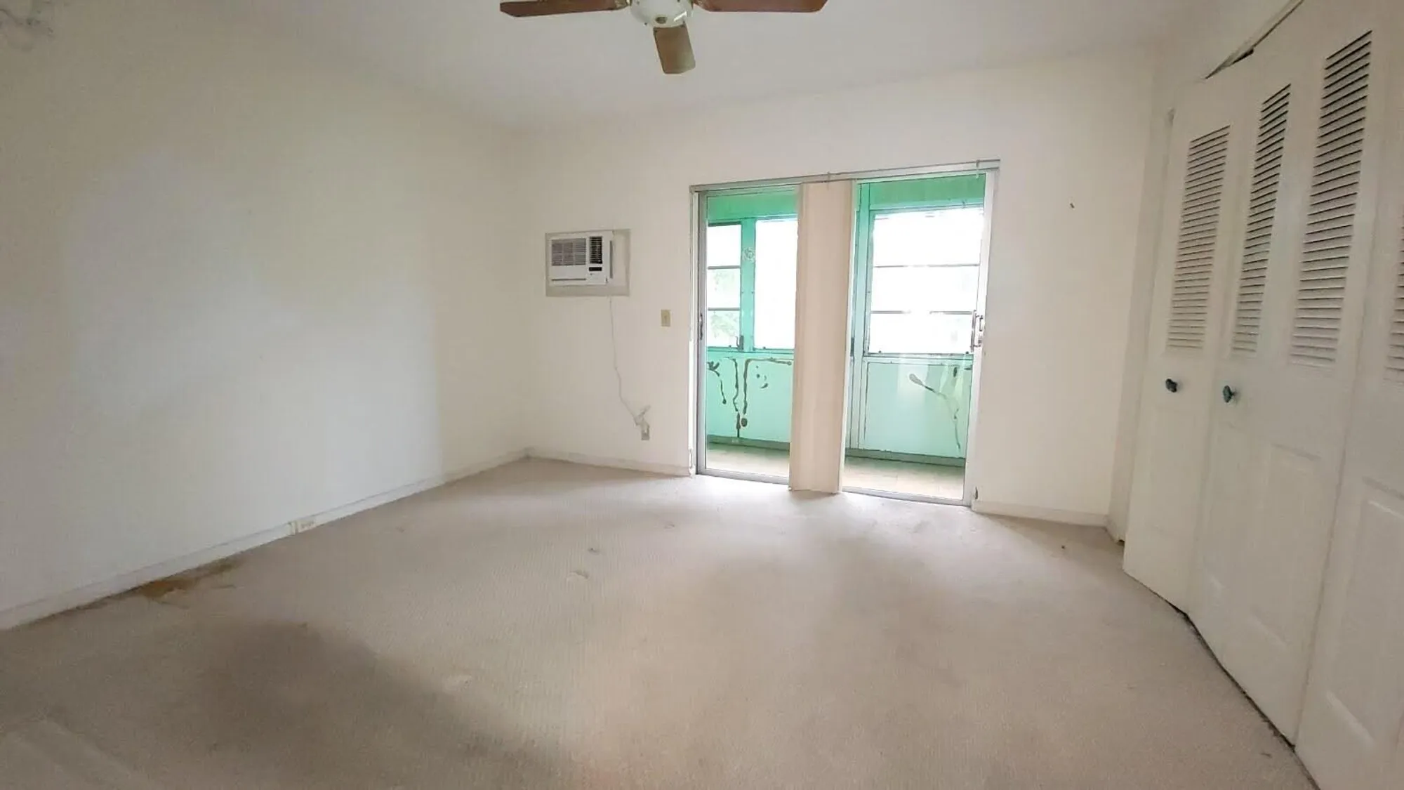 Property Slideshow image 10 of 34 | 208 kent m, West Palm Beach, FL, 33417