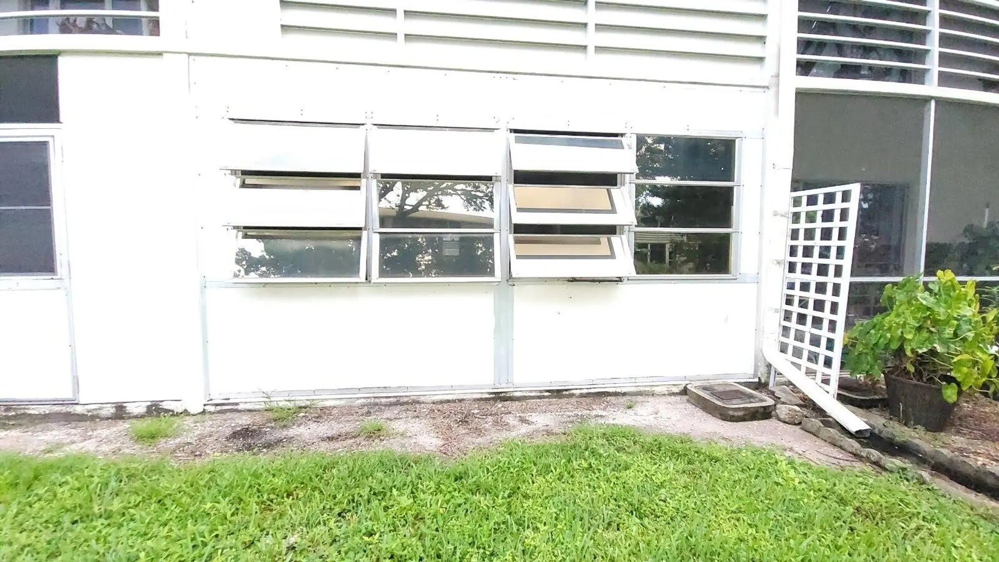 Property Slideshow image 14 of 34 | 208 kent m, West Palm Beach, FL, 33417