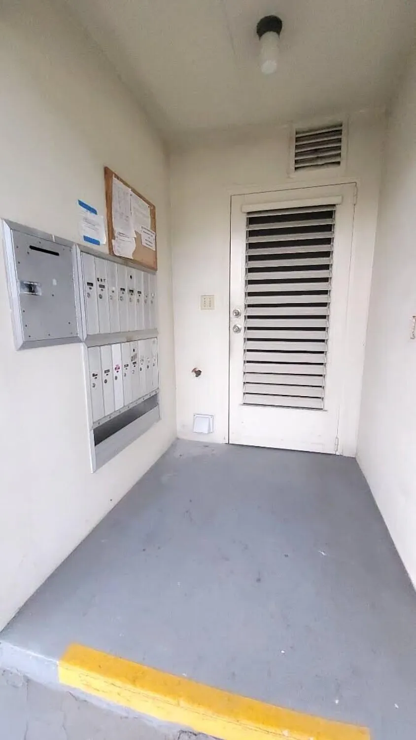 Property Slideshow image 17 of 34 | 208 kent m, West Palm Beach, FL, 33417