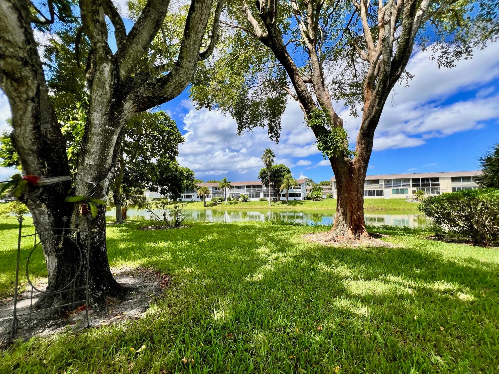 Property Slideshow image 7 of 15 | 123 camden f, West Palm Beach, FL, 33417