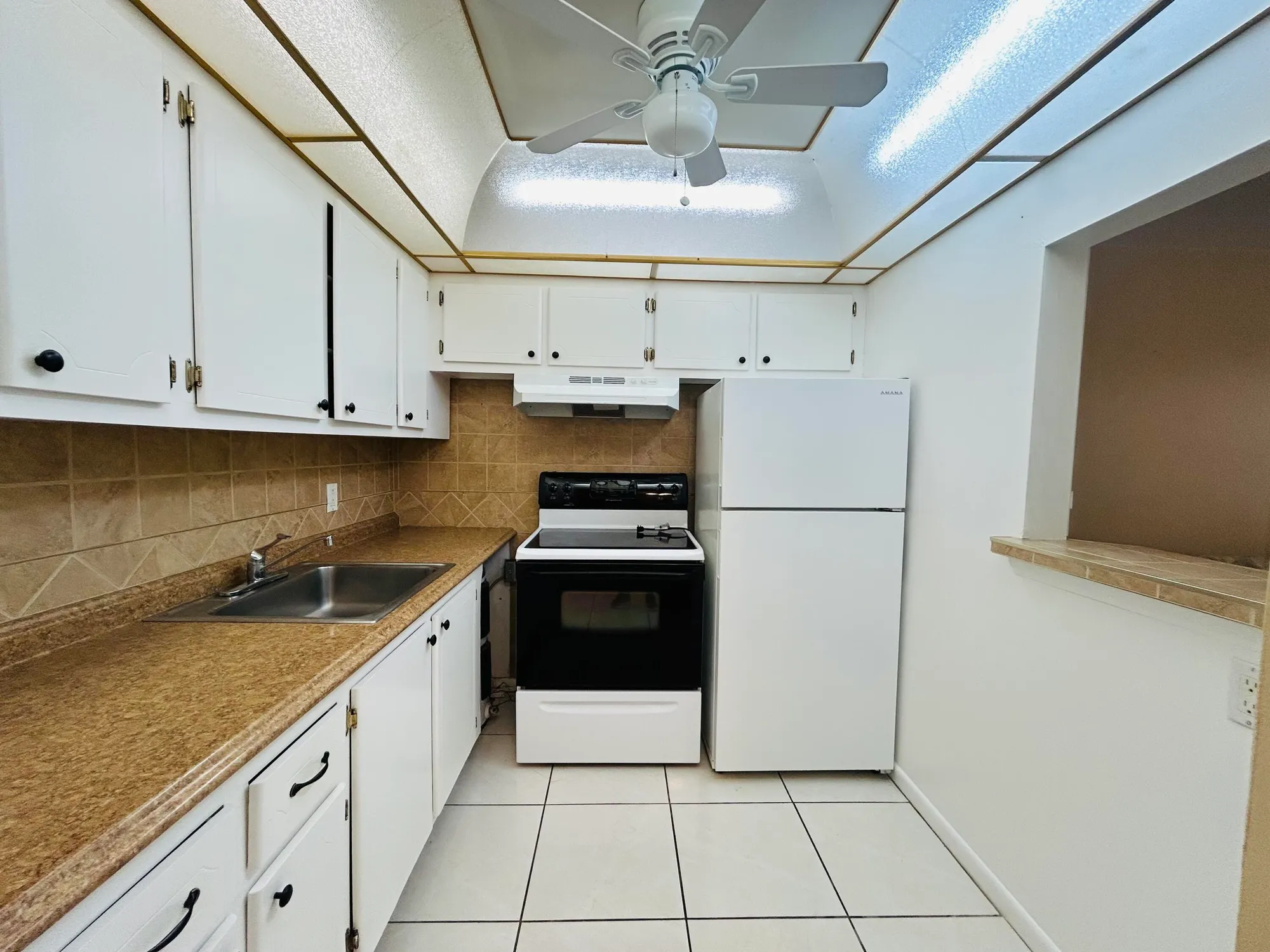 Property Slideshow image 5 of 29 | 235 canterbury k, West Palm Beach, FL, 33417