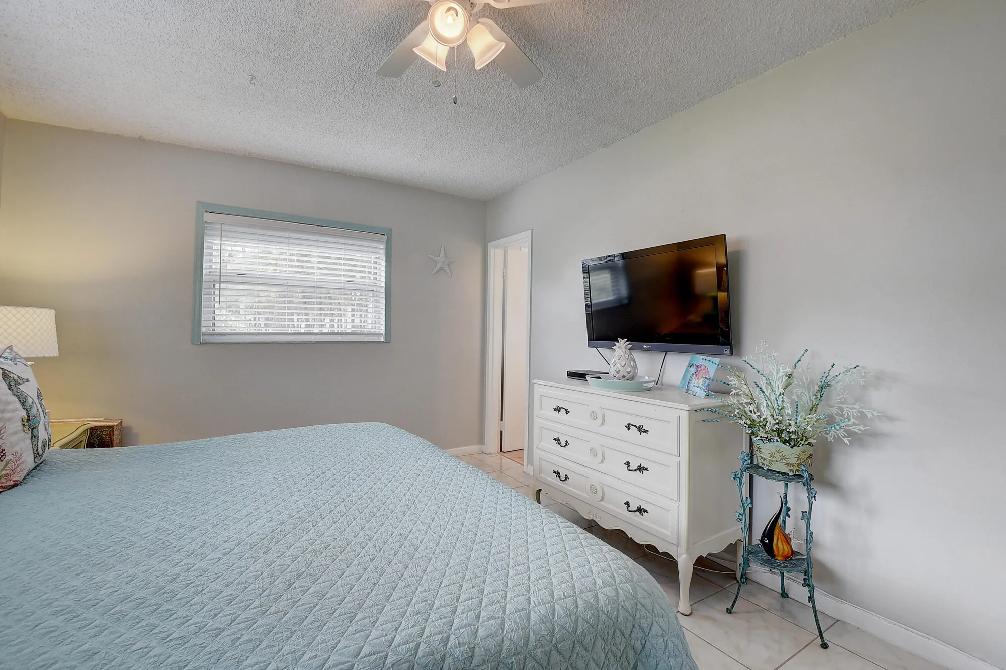 Property Slideshow image 16 of 30 | 5 abbey ln apt 108, Delray Beach, FL, 33446