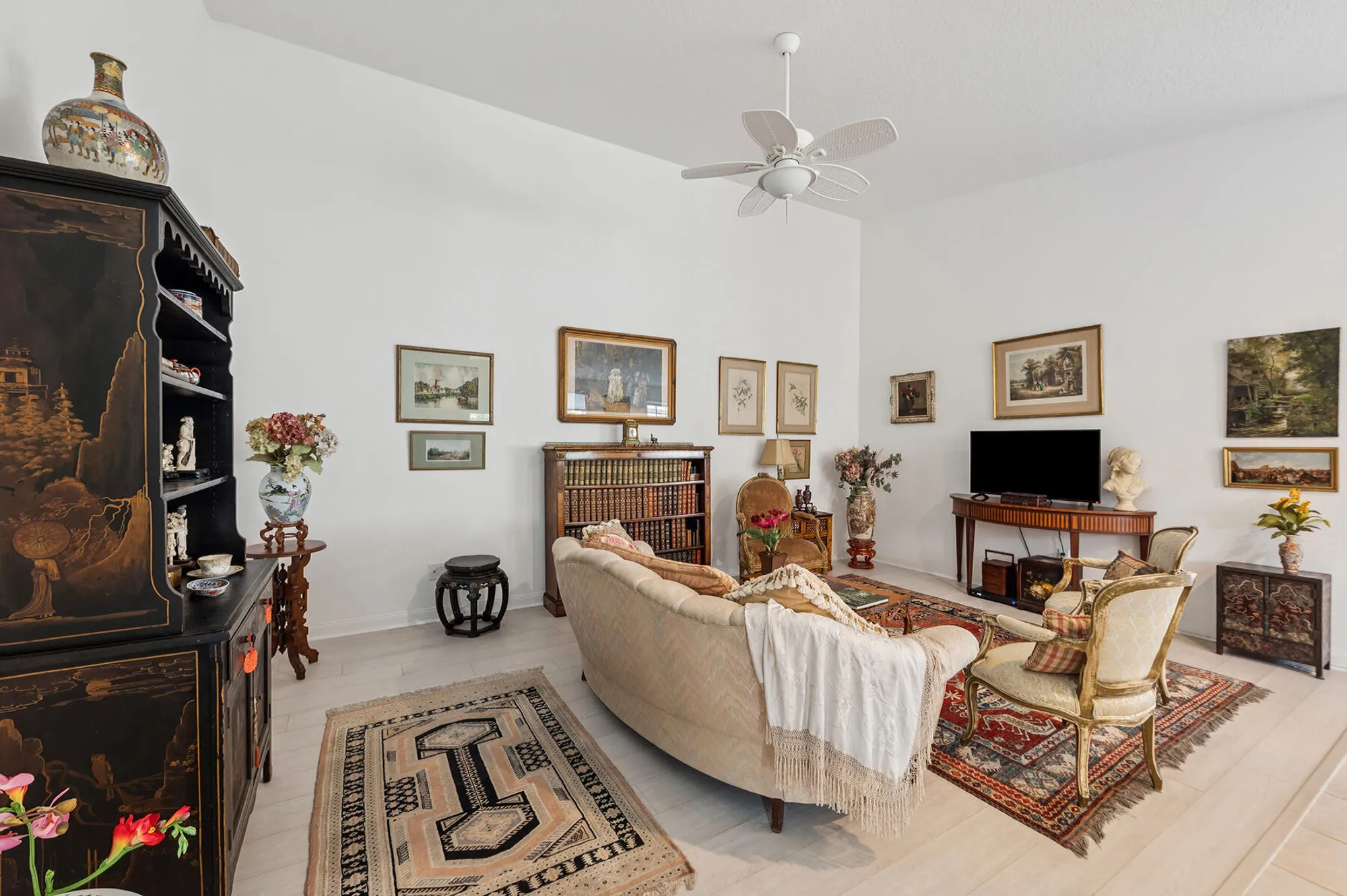 Property Slideshow image 8 of 51 | 2718 livingston ln, West Palm Beach, FL, 33411