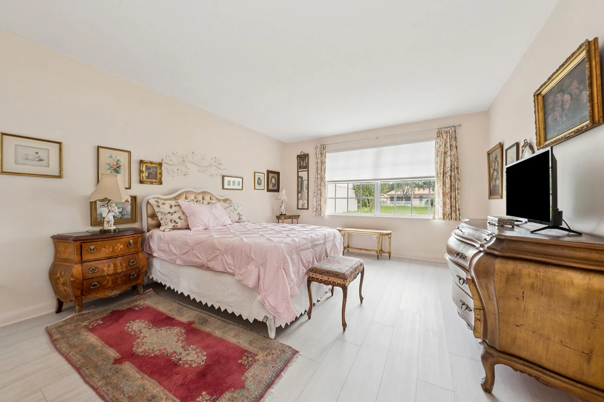 Property Slideshow image 10 of 51 | 2718 livingston ln, West Palm Beach, FL, 33411