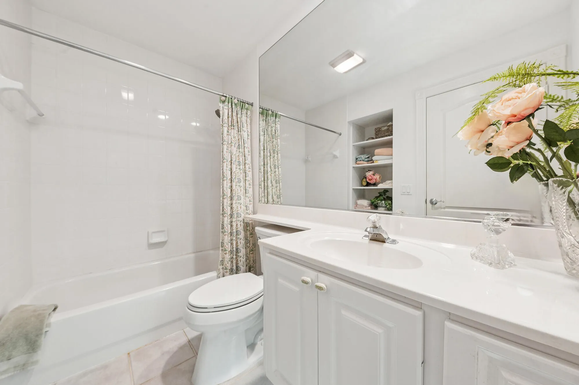 Property Slideshow image 13 of 51 | 2718 livingston ln, West Palm Beach, FL, 33411