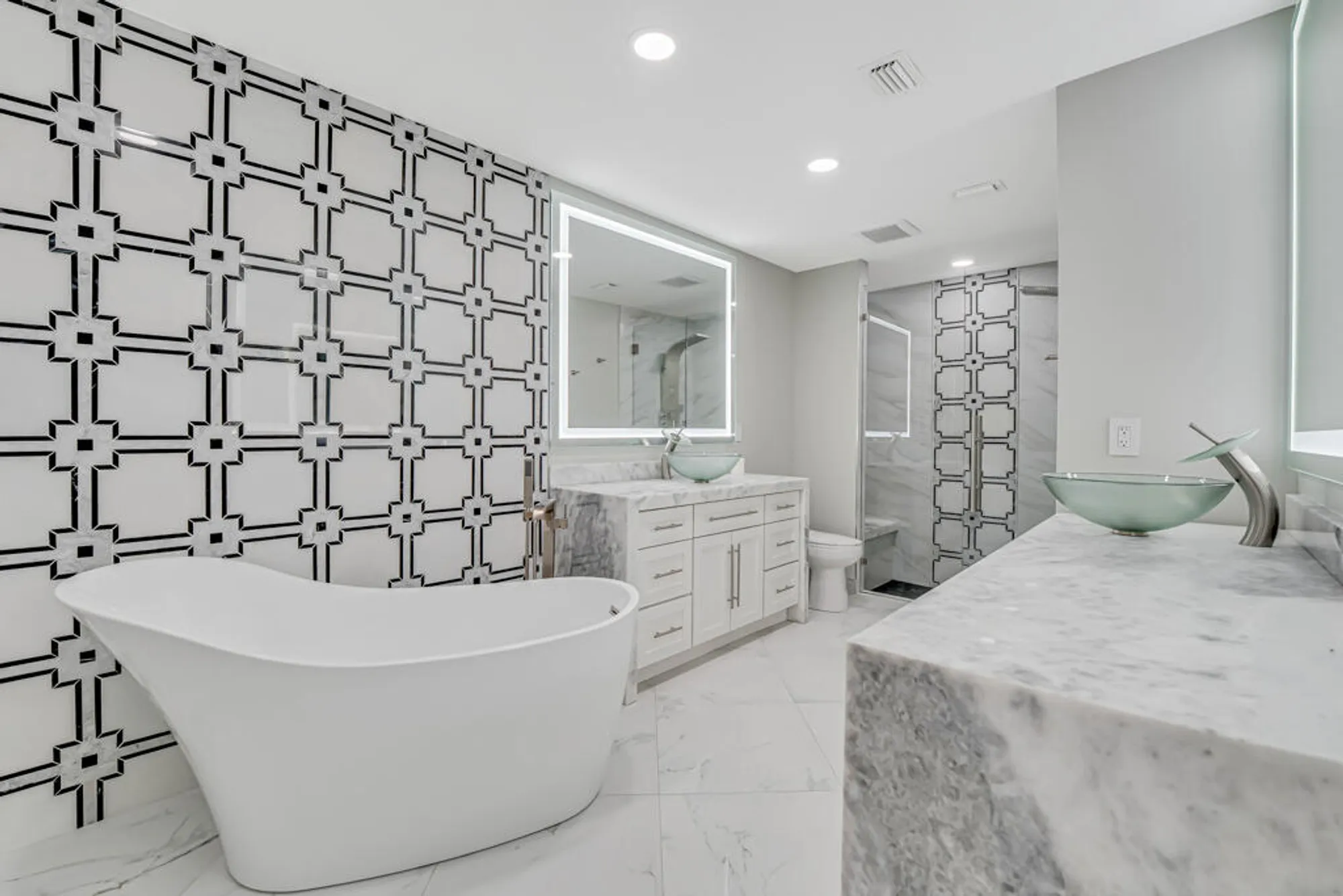 Property Slideshow image 21 of 48 | 8216 sweetbriar way, Boca Raton, FL, 33496