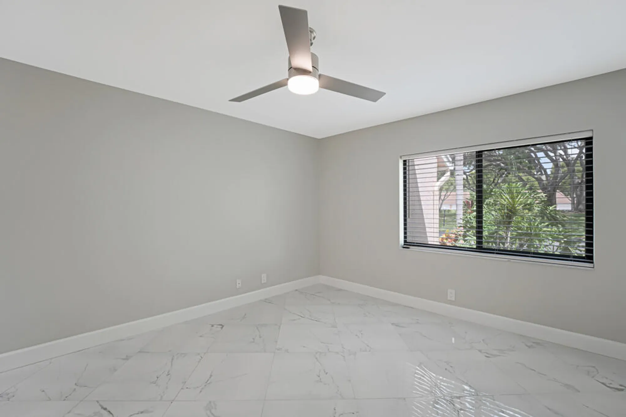 Property Slideshow image 19 of 48 | 8216 sweetbriar way, Boca Raton, FL, 33496