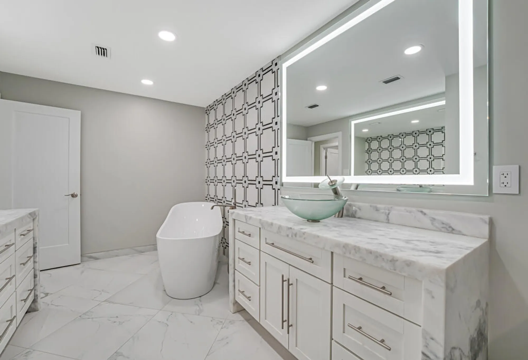 Property Slideshow image 27 of 48 | 8216 sweetbriar way, Boca Raton, FL, 33496
