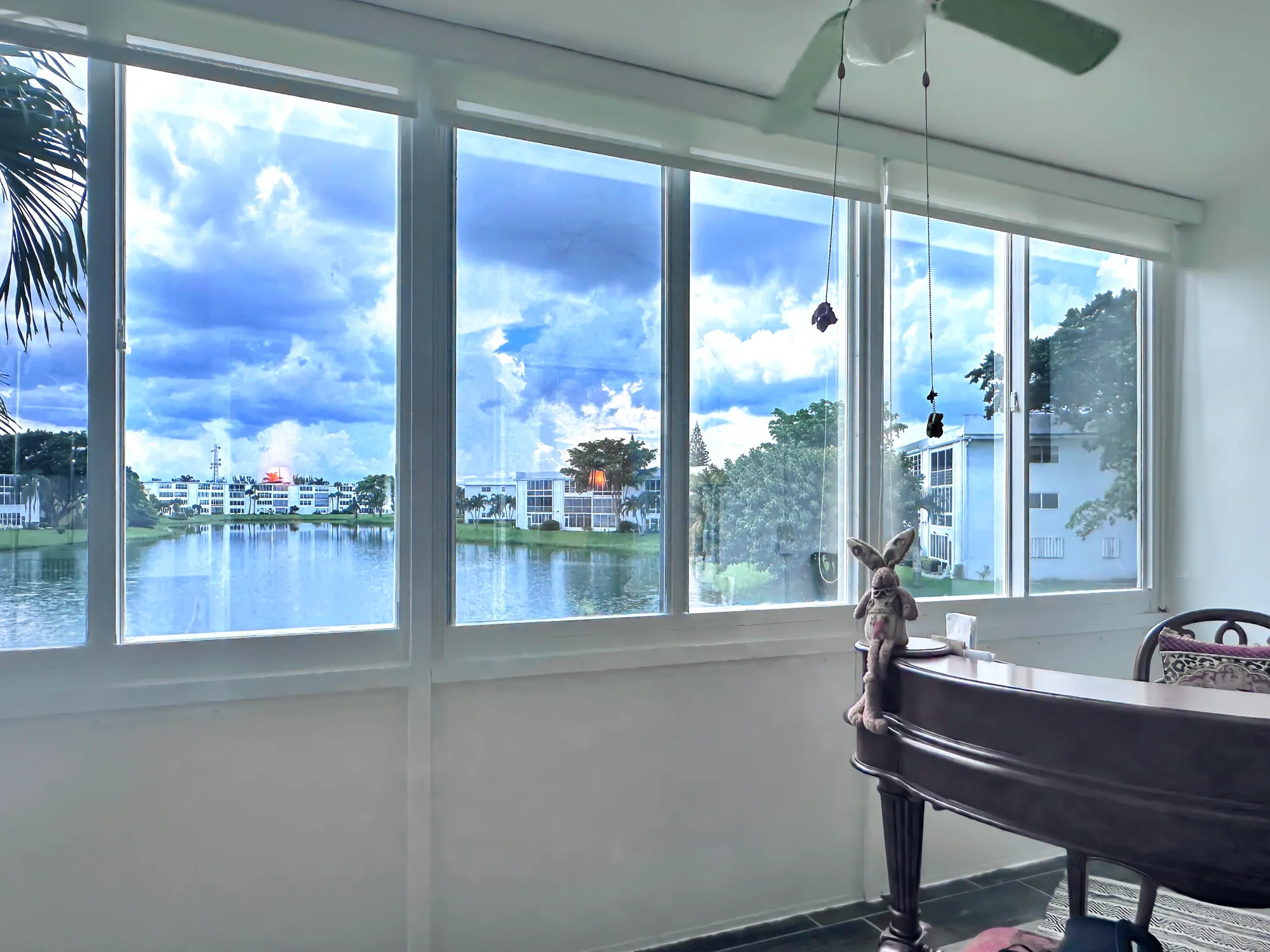 Property Slideshow image 12 of 16 | 208 wellington e unit e, West Palm Beach, FL, 33417