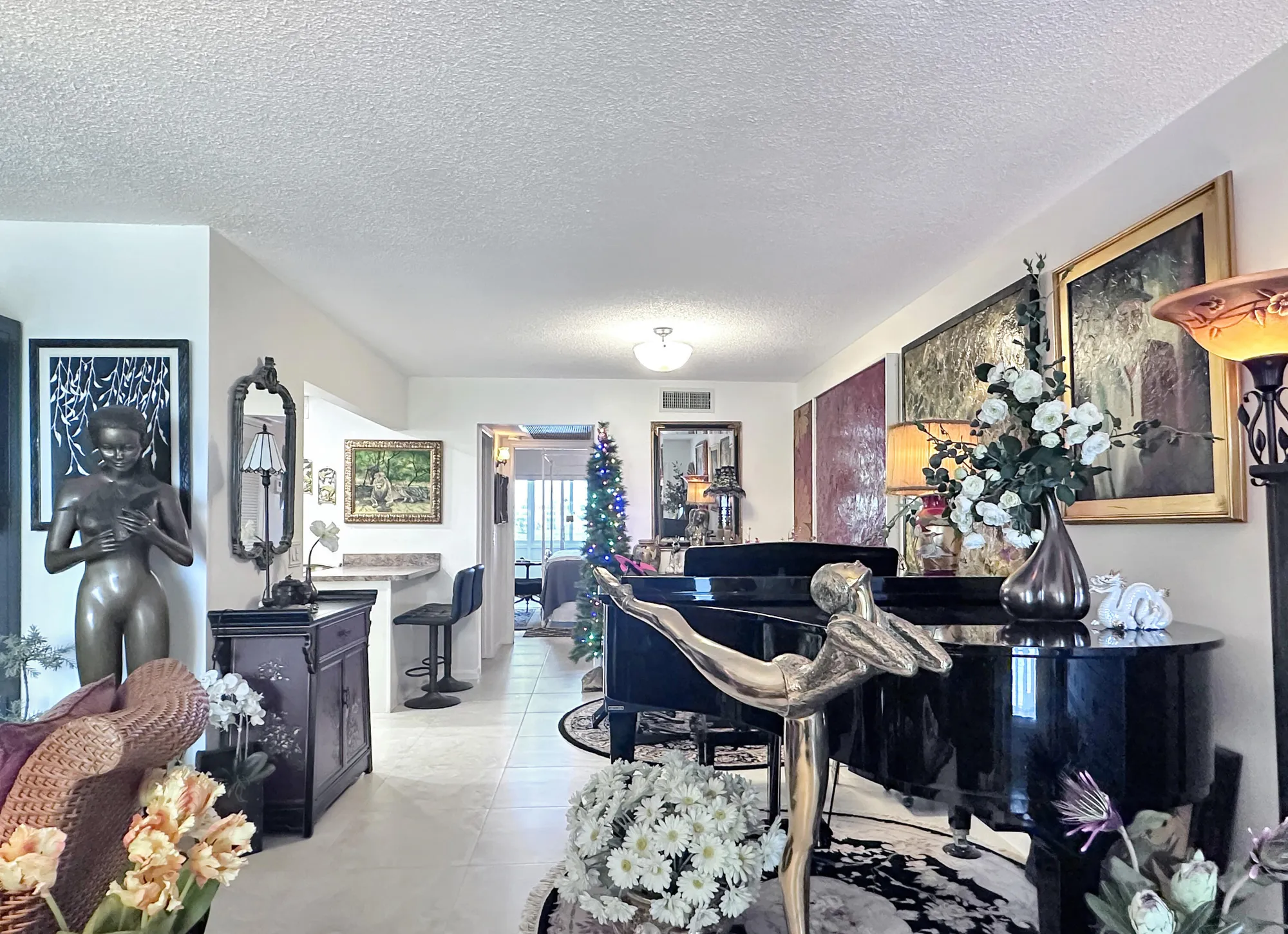 Property Slideshow image 6 of 16 | 208 wellington e unit e, West Palm Beach, FL, 33417
