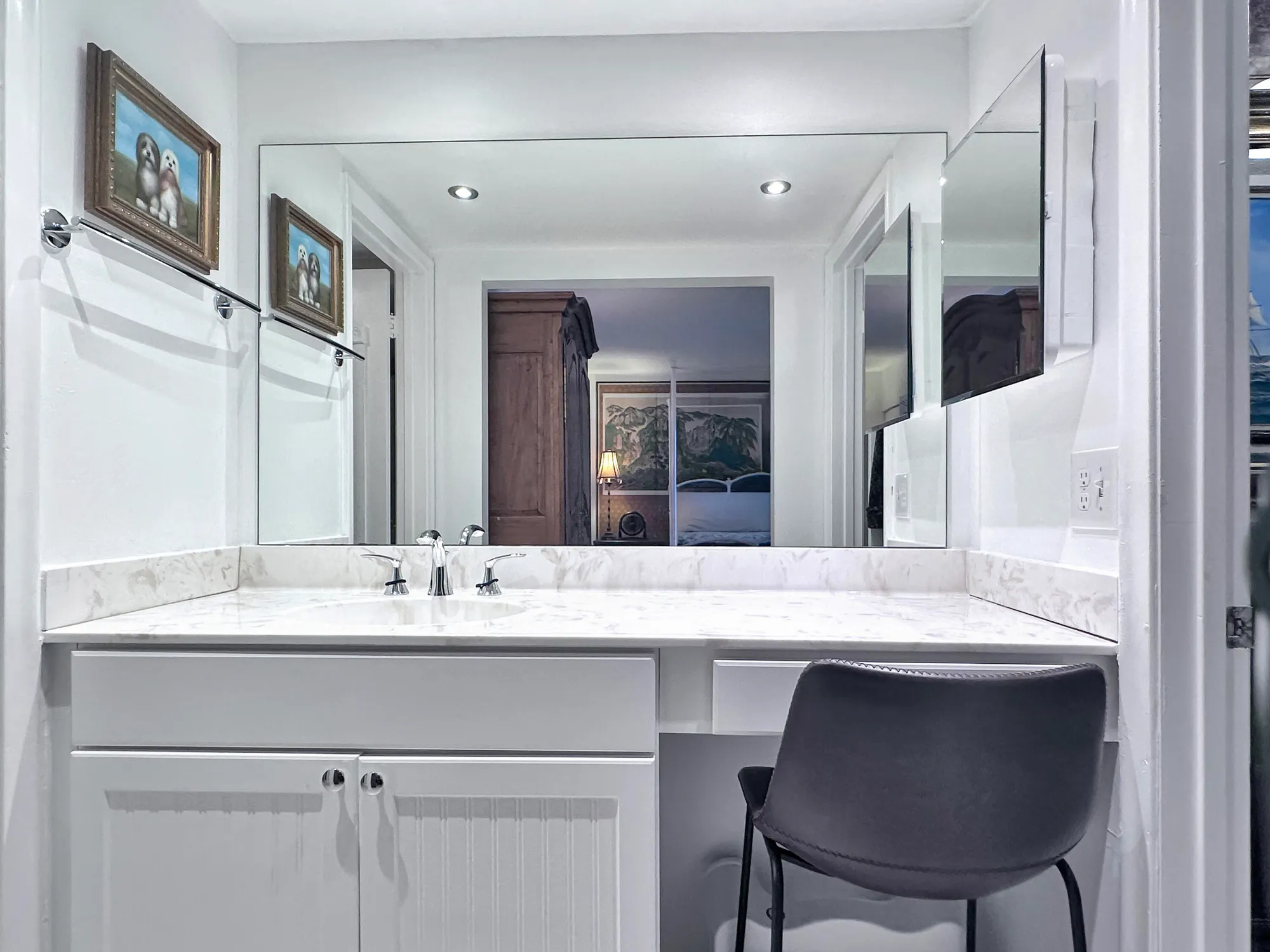 Property Slideshow image 13 of 16 | 208 wellington e unit e, West Palm Beach, FL, 33417