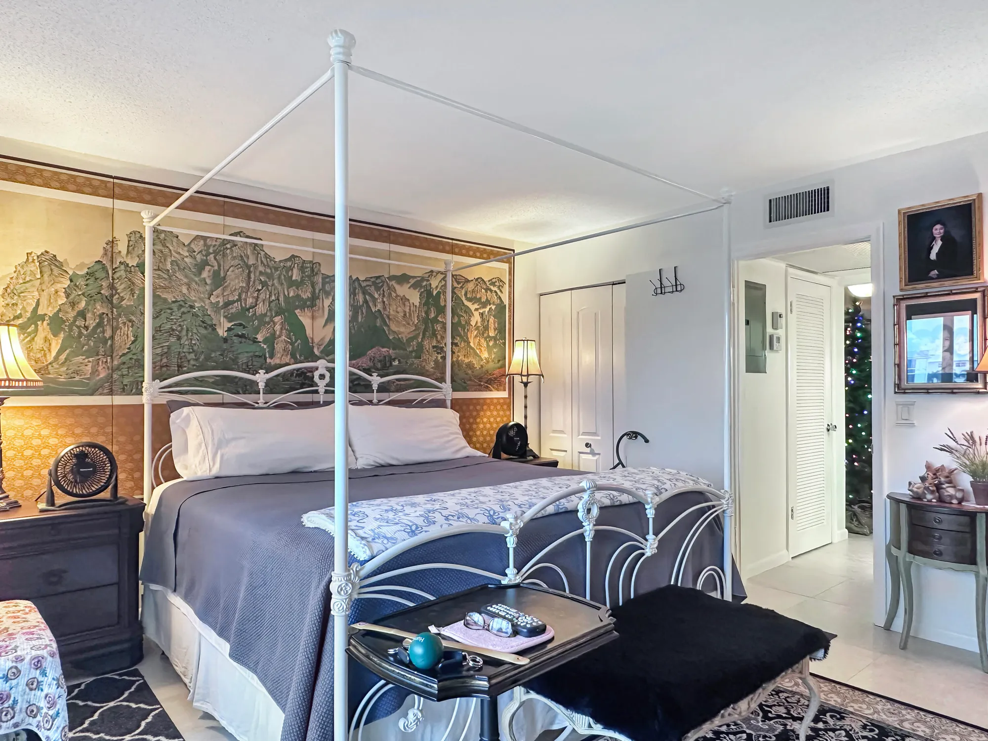 Property Slideshow image 10 of 16 | 208 wellington e unit e, West Palm Beach, FL, 33417