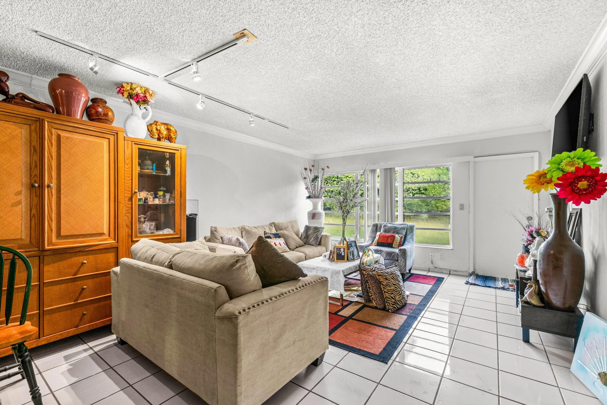 Property Slideshow image 9 of 34 | 9335 flynn cir 1, Boca Raton, FL, 33496