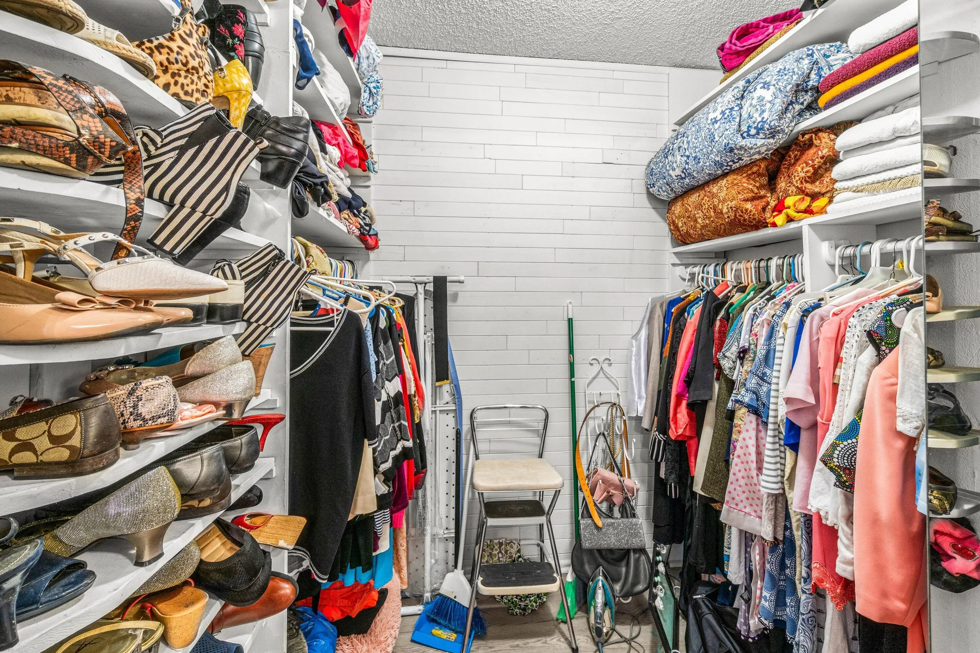 Property Slideshow image 17 of 34 | 9335 flynn cir 1, Boca Raton, FL, 33496